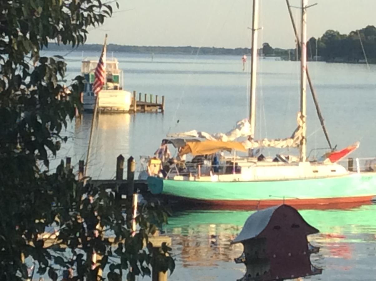 Bath Harbor Marina And Motel Экстерьер фото